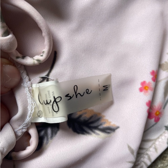 Cupshe Women’s One-piece Pink Floral Swim Suit Size Medium - Picture 6 of 7